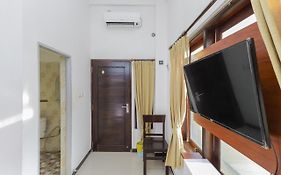 Reddoorz Syariah Near Universitas Hotel 2*